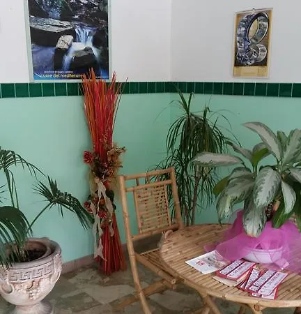 לינה וארוחת בוקר Il Balcone Sullo Stretto רג'יו די קאלאבריה