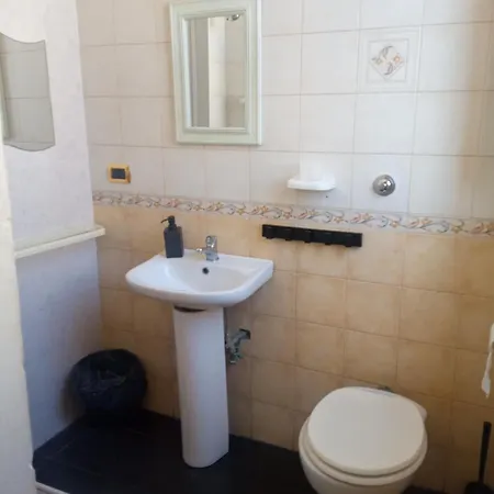 Bed & Breakfast Il Balcone Sullo Stretto 3*