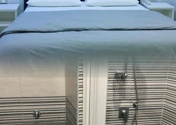 7 Seven Couette-café Reggio de Calabre